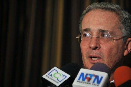 Uribe compareció ante la Fiscalía colombiana acusado por injuria