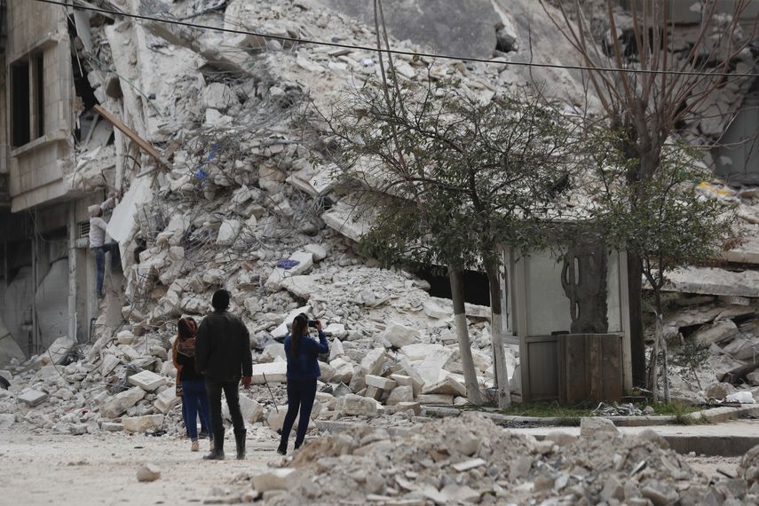 Seis panameños evacuados de Siria regresan hoy al país