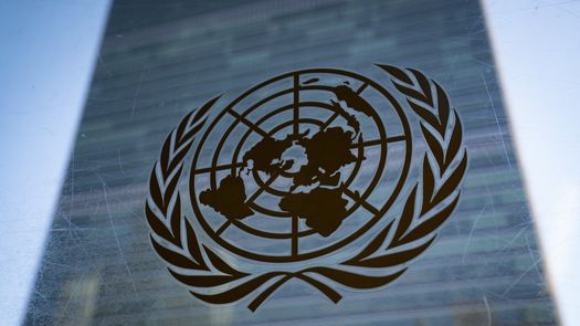 Las naciones expresaron además una profunda preocupación porque Rusia esté socavando la paz internacional y los objetivos del TNP “librando su guerra ilegal de agresión contra Ucrania”.