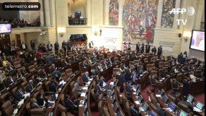 Colombia aprobó pacto de paz con FARC y enfrenta el reto de implementarlo
