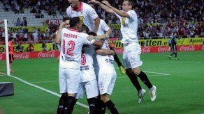 El Madrid pierde en Sevilla y queda a 8 puntos del líder Barsa