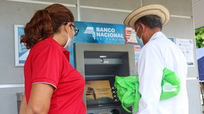 MIDES efectua el pago de transferencia monetaria condicionada