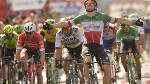 Vuelta: Viviani gana otra etapa y Yates sigue líder general