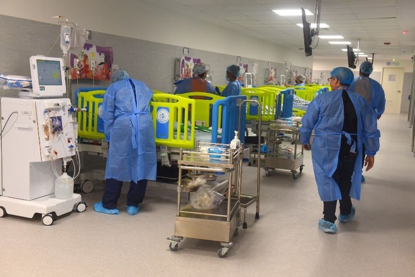 Sala de Hemodiálisis del Hospital Pediátrico de Alta Complejidad. Sala de Hemodiálisis del Hospital Pediátrico de Alta Complejidad.