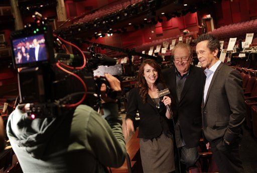 Crystal llega al rescate de los Oscar