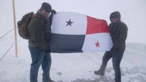 Panameños desde distintas partes