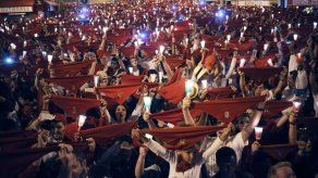 España bate un nuevo récord de turistas con 65 millones en 2014