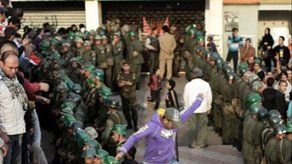 Ejército egipcio se hace cargo de la seguridad