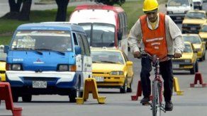 Detienen a ecuatoriano; sus hijos iban en el maletero