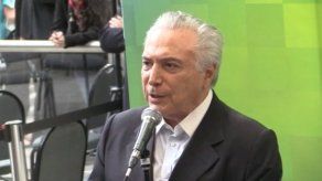 Temer sometido a exámenes por problema urológico