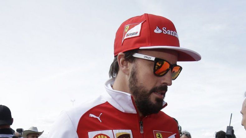 Alonso: Todo el mundo tiene una mirada más en ti por ser piloto de Ferrari