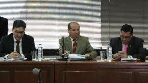 Fiscalía fundamenta acusación de delito de concusión a excontralor de Ecuador
