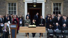 Miles de personas despiden a Ricardo III