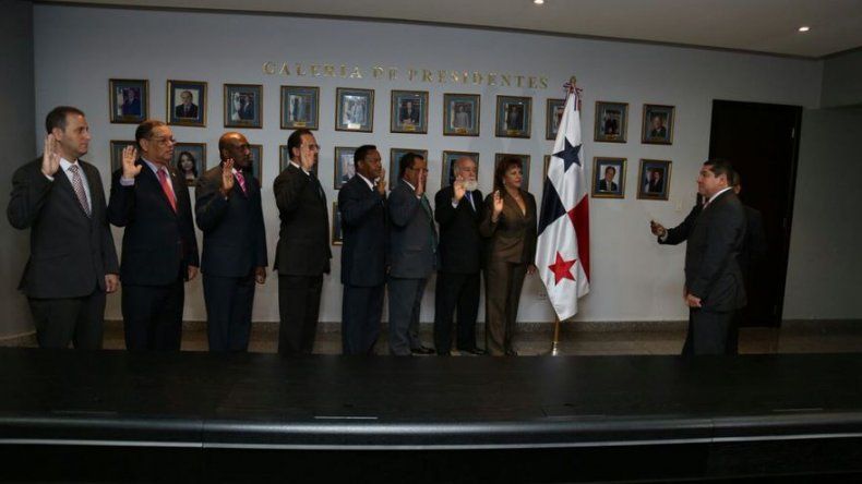 Juramentan a 8 presidentes de comisiones de la Asamblea Nacional