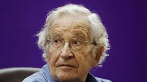 Chomsky: deportar a 11 millones sería tragedia humanitaria