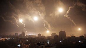 Israel ataca símbolos del poder de Hamas