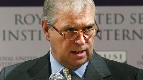 Acusadora de Epstein pide al príncipe Andrés confesar