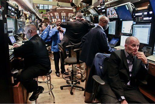 Mercados mundiales bajan por desaceleración económica de China