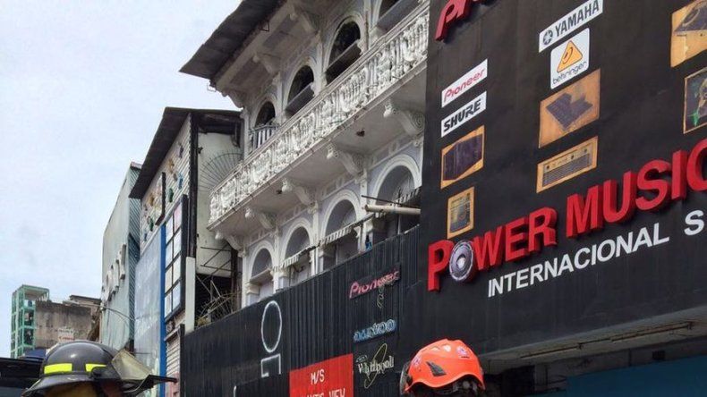 Desvíos por seguridad tras incendio en Plaza 5 de Mayo