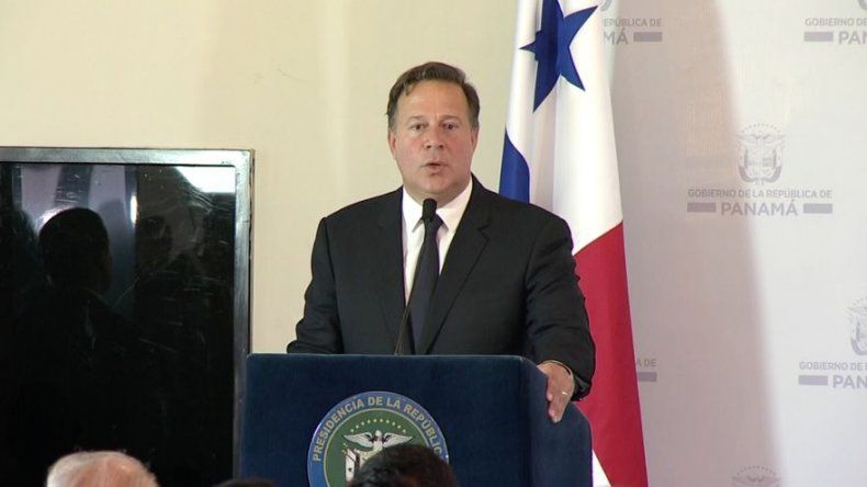 Meduca entrega reconocimiento a estudiantes con mérito académico
