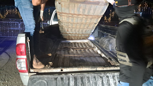 Aprehenden a dos hombres en Panamá Este con vehículo adaptado para presunto tráfico de drogas. Aprehenden a dos hombres en Panamá Este con vehículo adaptado para presunto tráfico de drogas.