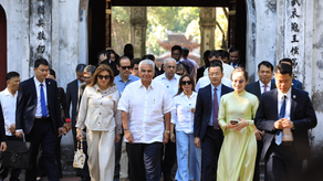 Presidente&nbsp;Mulino y la primera dama visitan el Templo de la Literatura