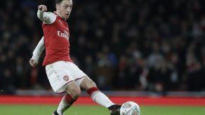 Arsenal vence a Chelsea y jugará la final de la Copa de Liga