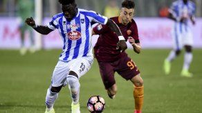 Sancionan a Muntari por abandonar la cancha tras recibir insultos racistas