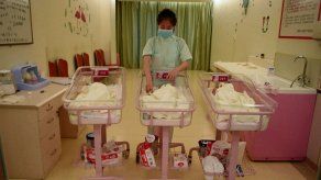 China anuncia beneficios a las familias para relanzar la natalidad