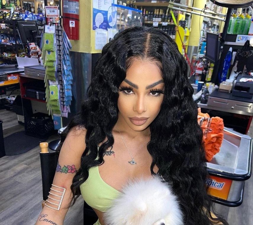 Yailin La Más Viral se lleva tremendo susto durante un concierto&nbsp;