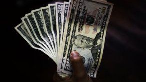 Motorizados armados roban más de 20 mil dólares a dos personas en El Dorado