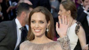 Angelina Jolie quiere que sus hijos entren en política