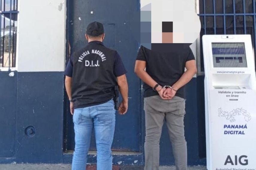 El presunto estafador que se hacía pasar por promotor fue aprehendido en el sector de Los Cantaros 1.