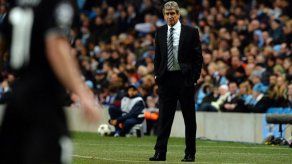 Pellegrini se disculpa por criticar al árbitro del City-Barcelona