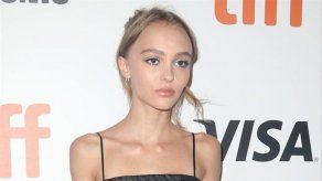 Johnny Depp y Vanessa Paradis no se inmiscuyen en carrera de Lily-Rose