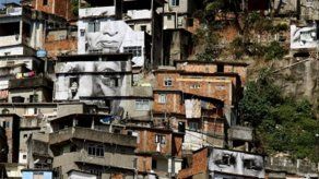 Casi 19 millones de brasileños viven entre basura y aguas negras