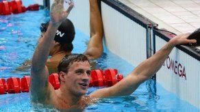 Ryan Lochte gana oro en los 400 combinados; Phelps cuarto