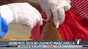 Especialistas instan a la población seguir usando mascarillas