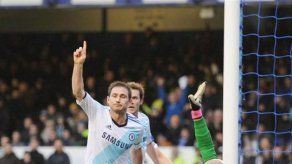 Lampard mantiene vivo al Chelsea en la Premier