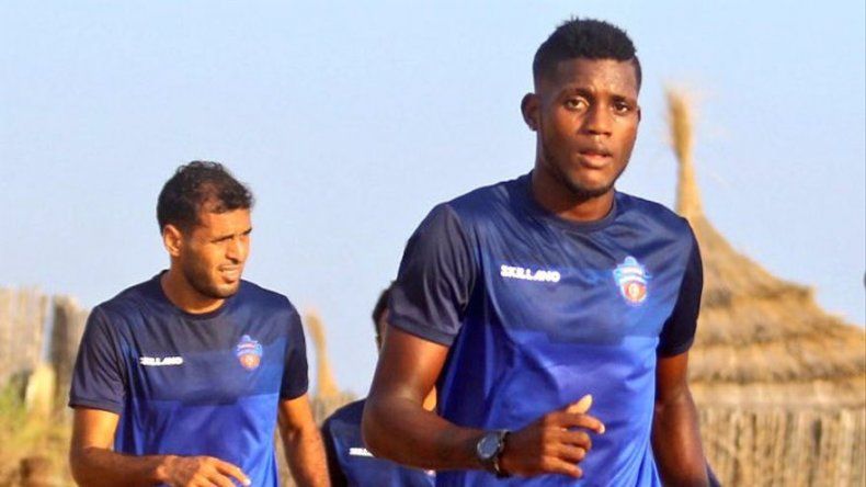José Fajardo completó su primer entrenamiento con el Al-Kawkab FC