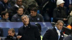 Mourinho: Este árbitro en Italia me dejó con 9 y un penal inexistente