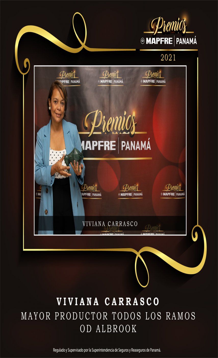 Viviana Carrasco recibió el premio a mayor productor de todoslos ramos de la sucursal de Albrook