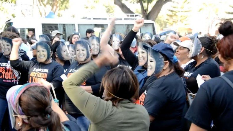 Mujeres protestan contra el machismo y feminicidios en Honduras