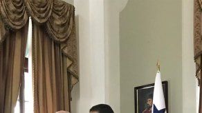 Otorgan medalla al mérito Victoriano Lorenzo al Dr. Temístocles Díaz