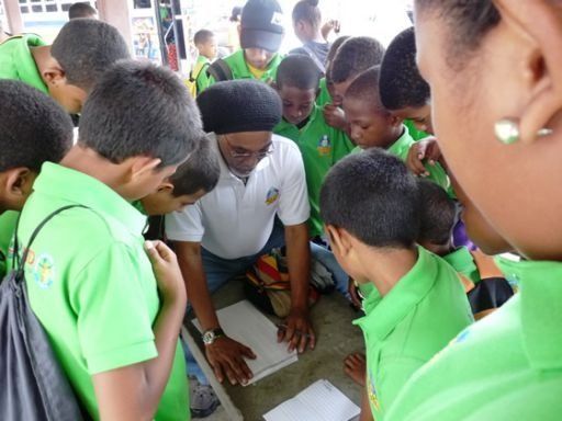 Clubes de LPF dan clínicas de fútbol en Cruzada Juvenil por la Paz