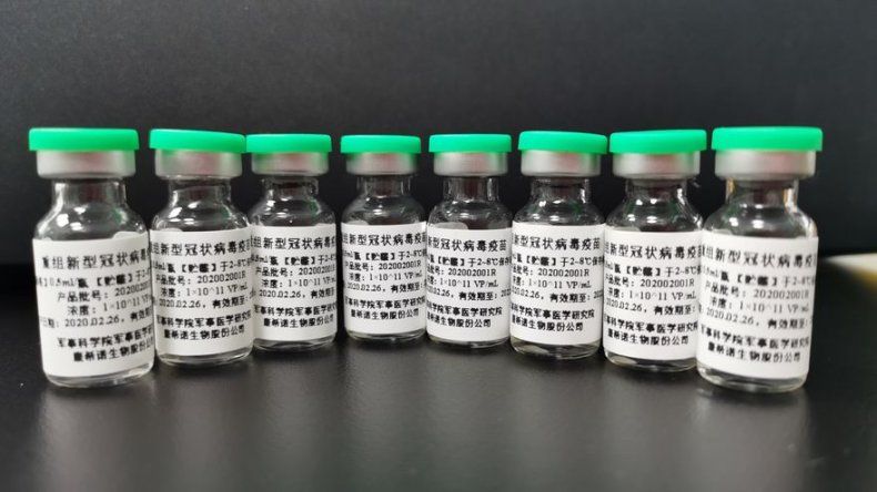 China autoriza una vacuna contra el coronavirus en el ejército