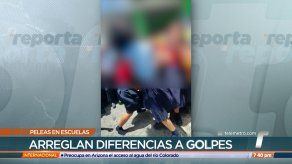 Estudiantes y familiares arreglan diferencias a golpes