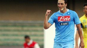 Higuaín anota en triunfo de Napoli