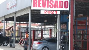 Revisado vehicular. Revisado vehicular.