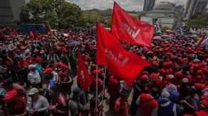 El chavismo se moviliza en Caracas para rechazar ataque a sistema eléctrico